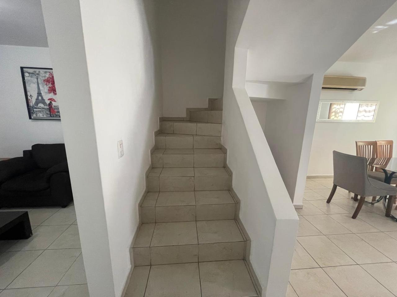 Сasa de vacaciones Casa De 3 Recamaras A 5 Min Del Aeropuerto *
